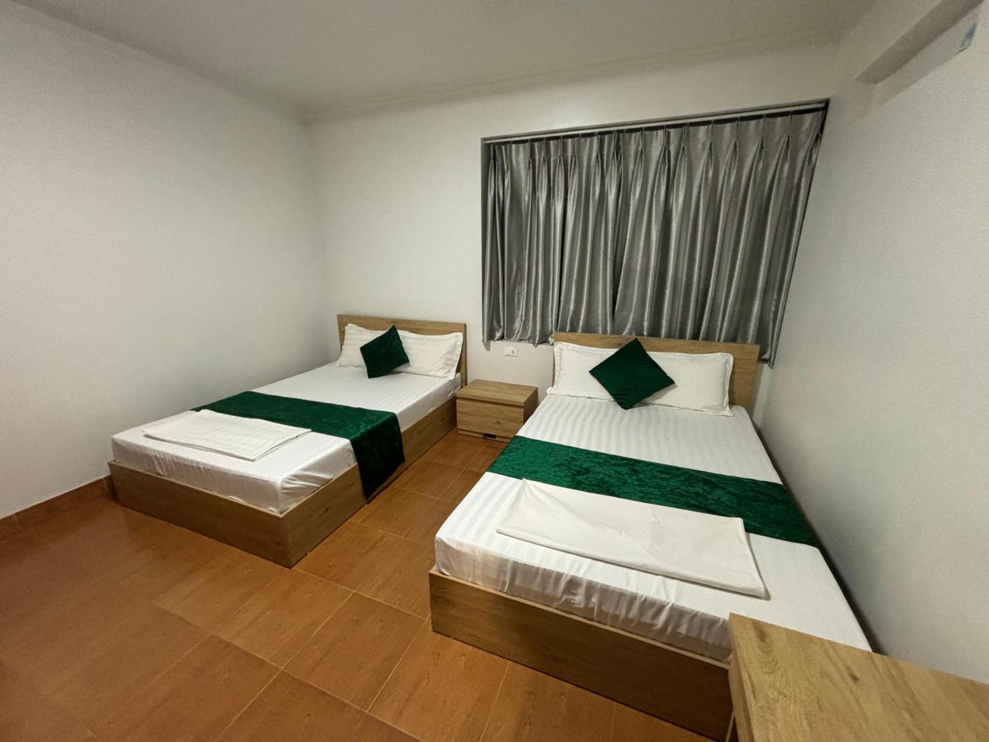 Cat Ba Madame Duyen Hotel Chan Chau Exterior photo